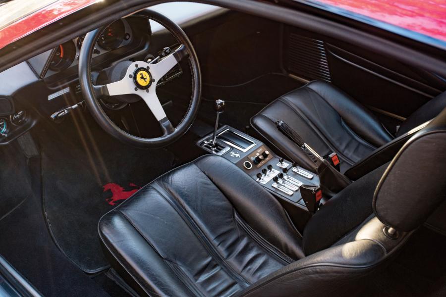 Интерьер Ferrari 308 GTB Acciao 1978 года  (NA) (фото 22 из 34)